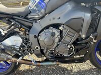 YAMAHA MT-10