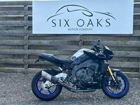 YAMAHA MT-10