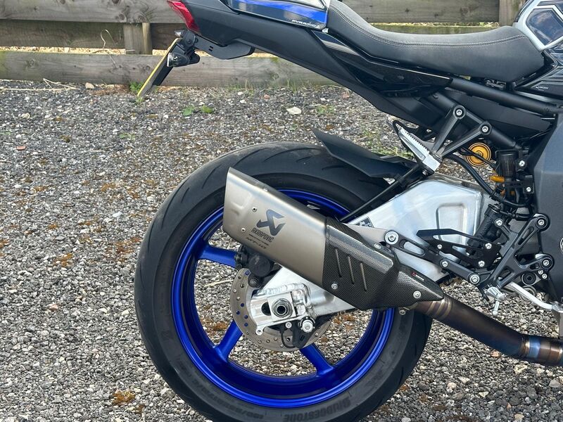 YAMAHA MT-10