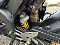 YAMAHA R1