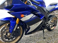 YAMAHA R1