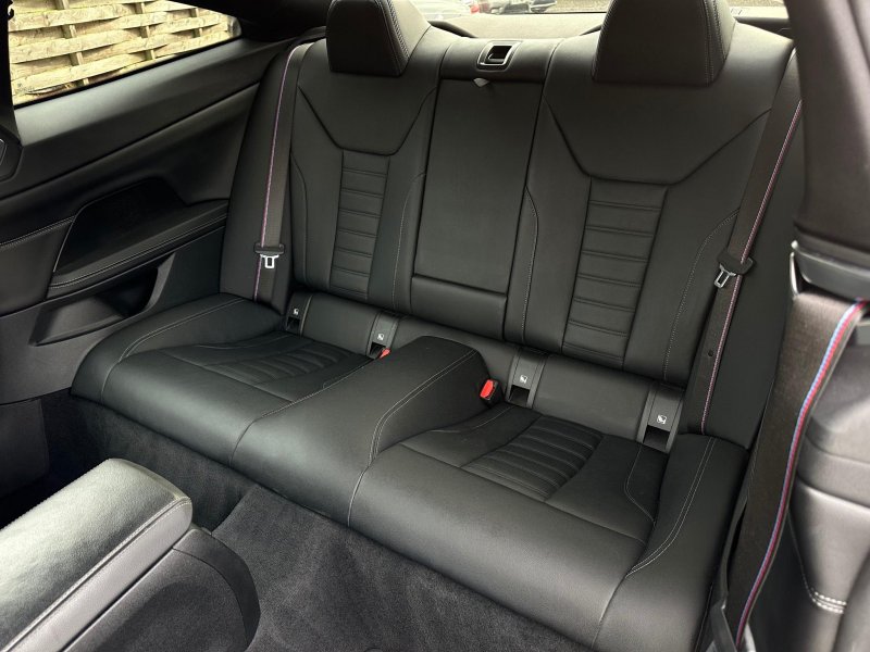 BMW 4 SERIES
