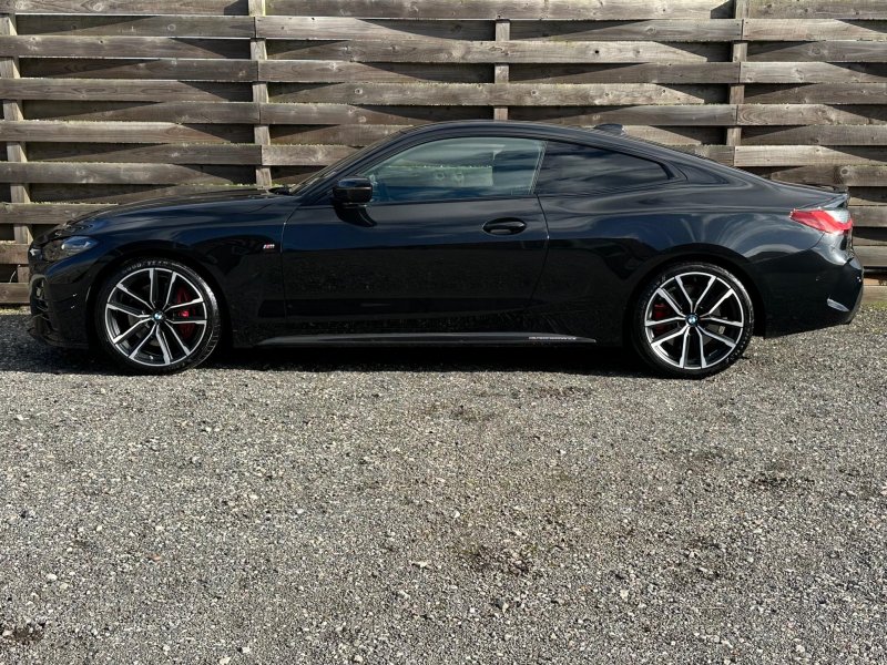BMW 4 SERIES