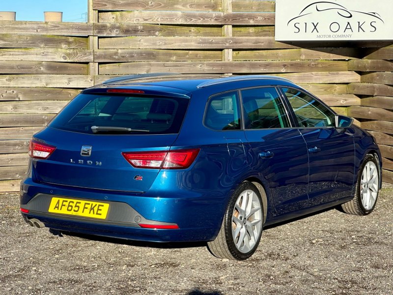 SEAT LEON