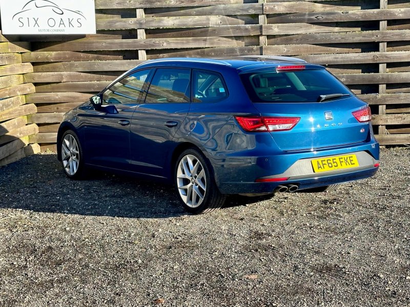 SEAT LEON