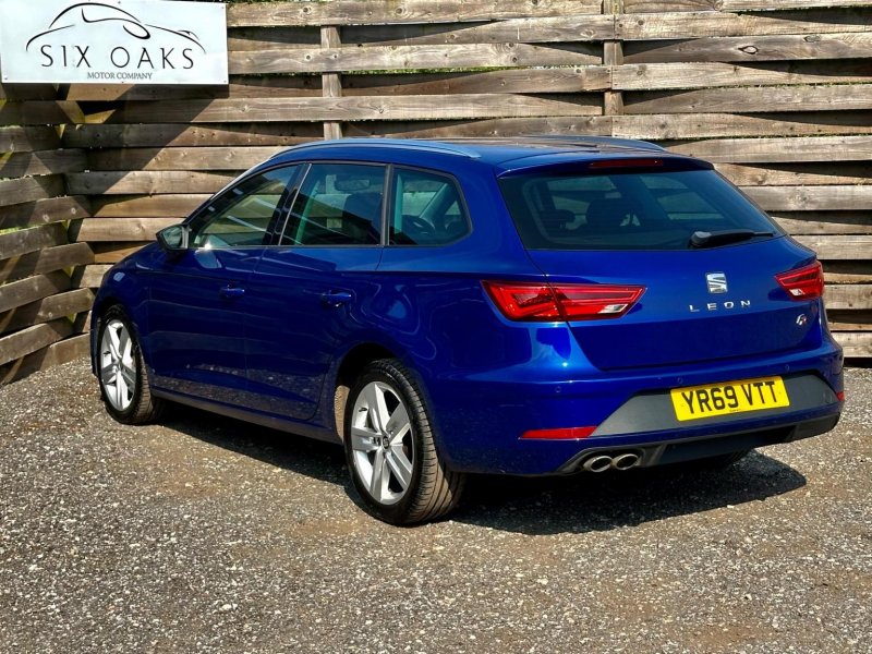 SEAT LEON