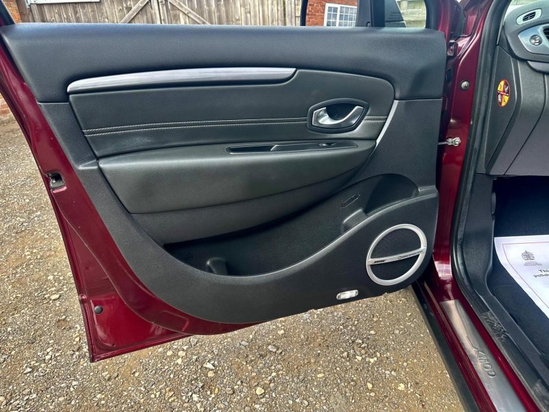 RENAULT SCENIC