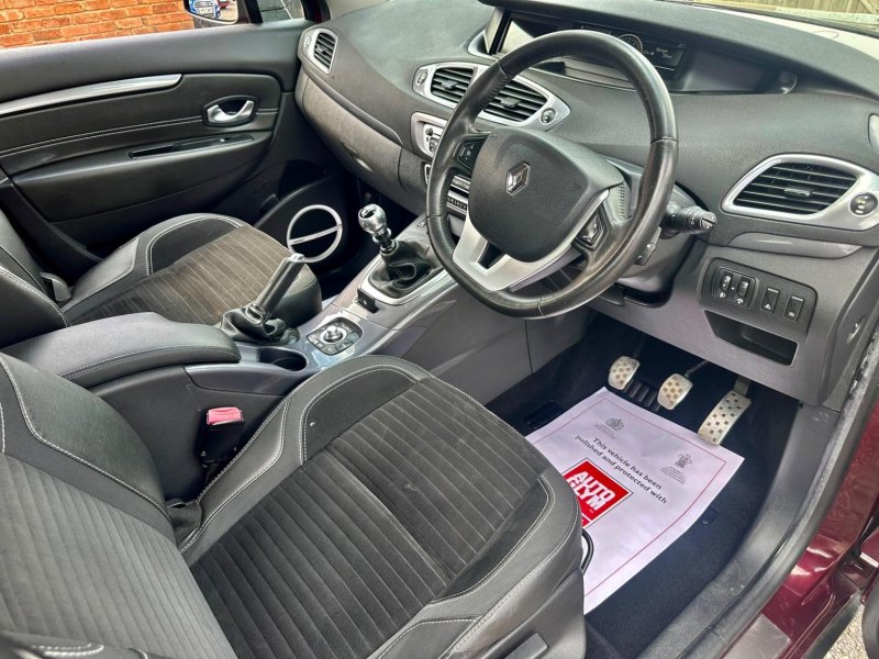 RENAULT SCENIC